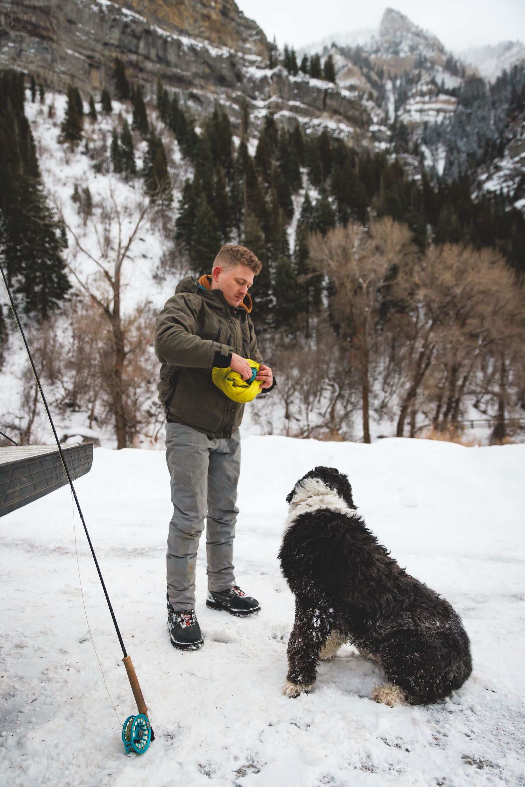 Chamarra para Perros Quinzee™ - Acolchada y Plegable - Negra (Obsidian Black) | Ruffwear®