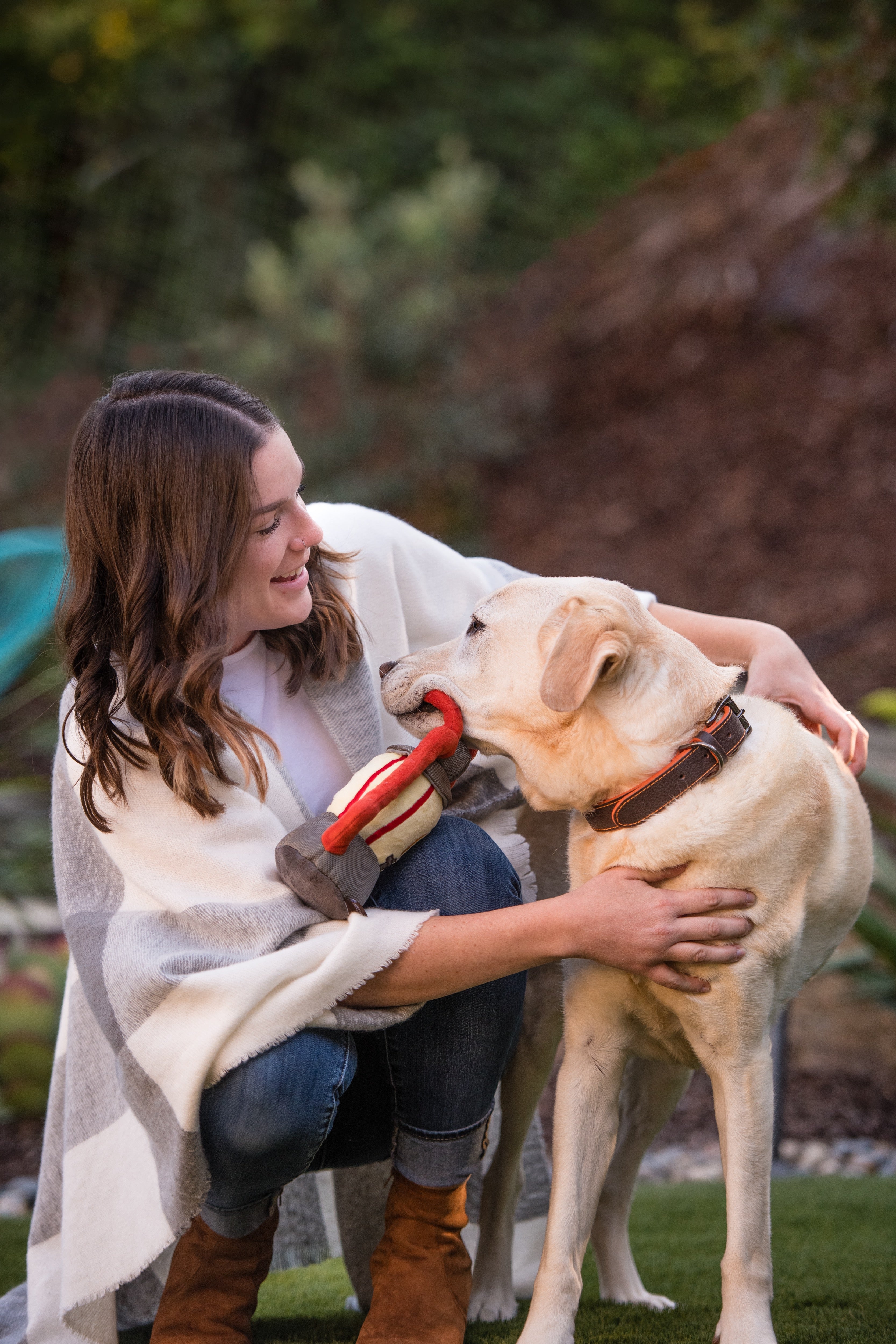 La Linterna - Juguete de Peluche para Perros Camp Corbin™ | Pet P.L.A.Y.